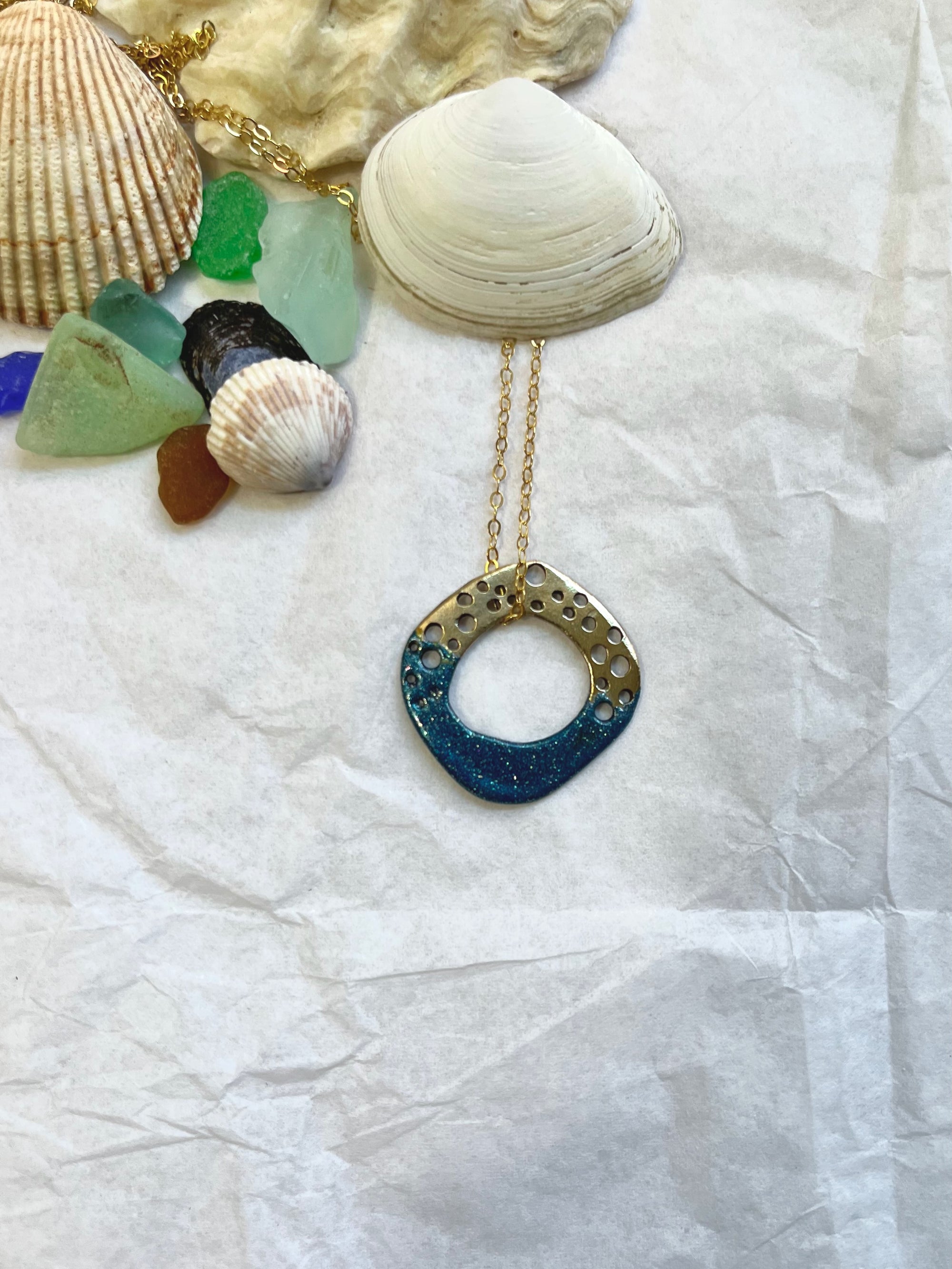 Seven Seas Coral Hoop Necklace South Pacific