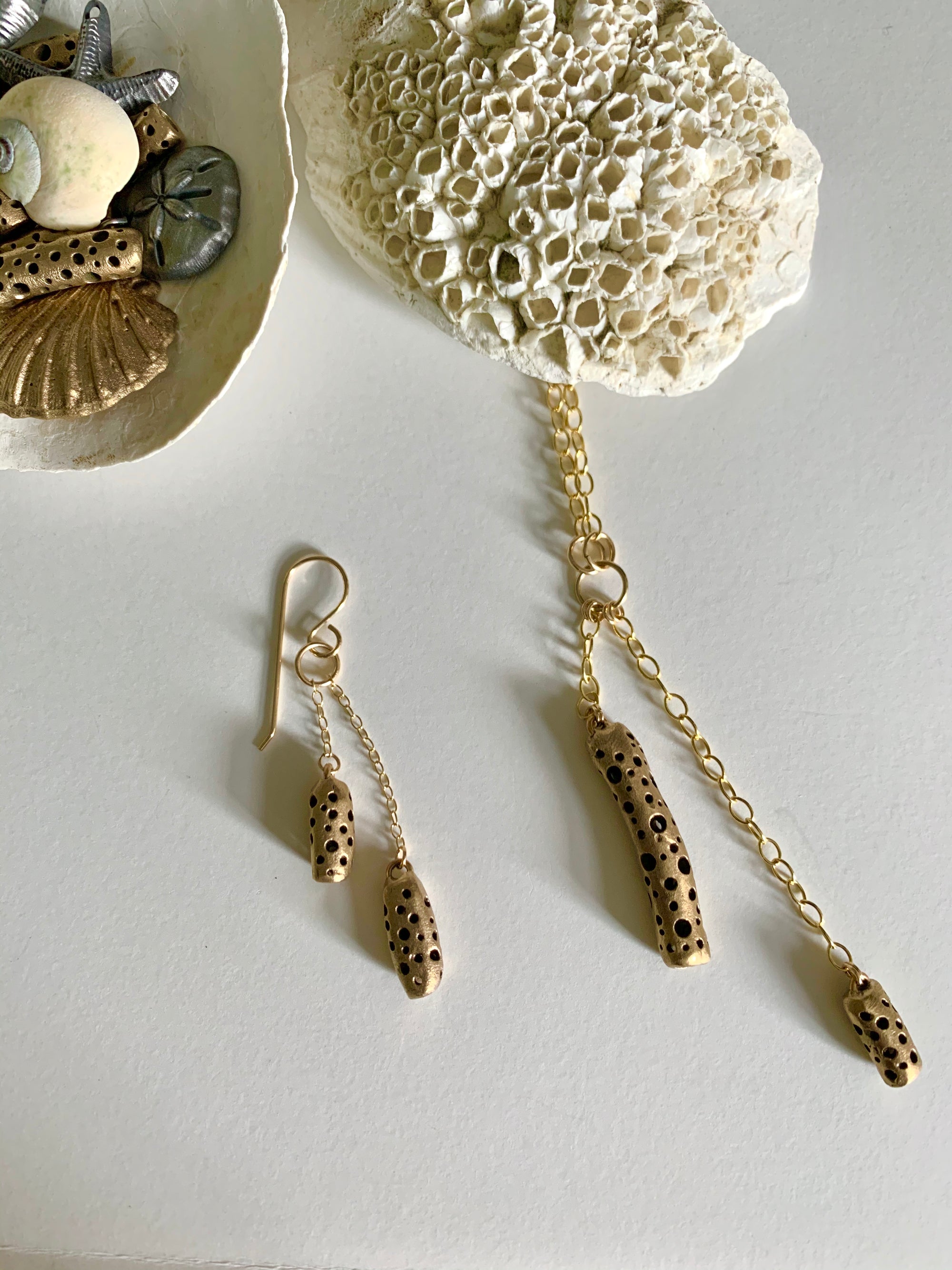 Pairings:  double drop necklace with {bronze} earrings