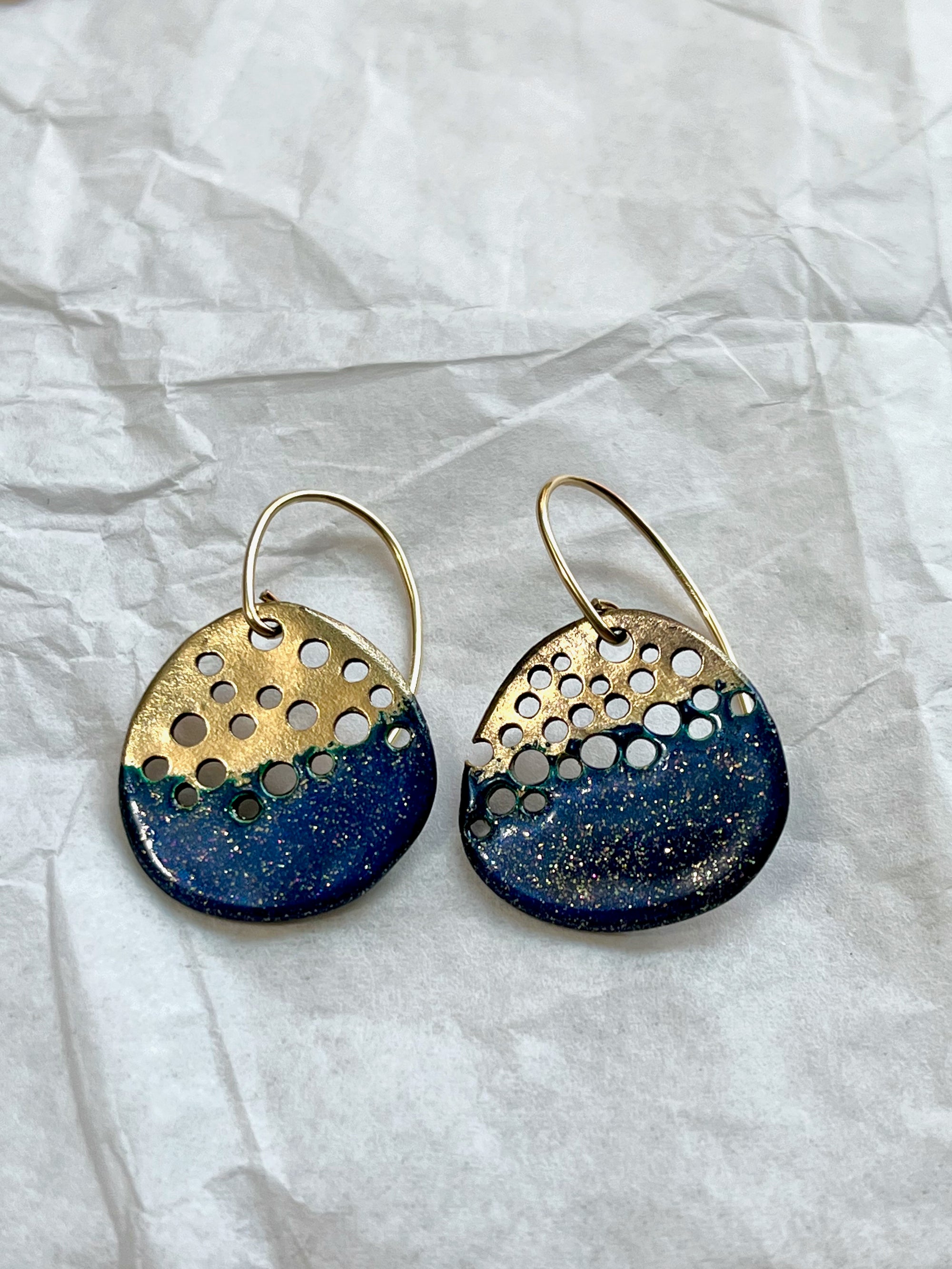 Ocean Effervescence Wave Earrings